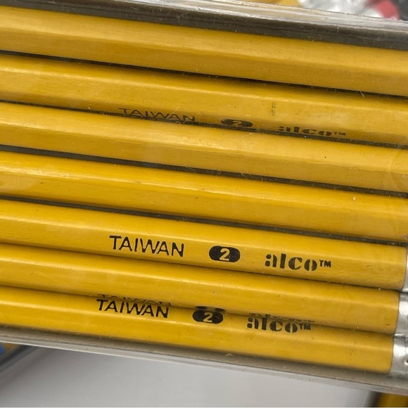 Vintage 2002 Sealed Alco No. 2 Lead Wood Pencils 35 Count School Work Writers - Picture 4 of 4